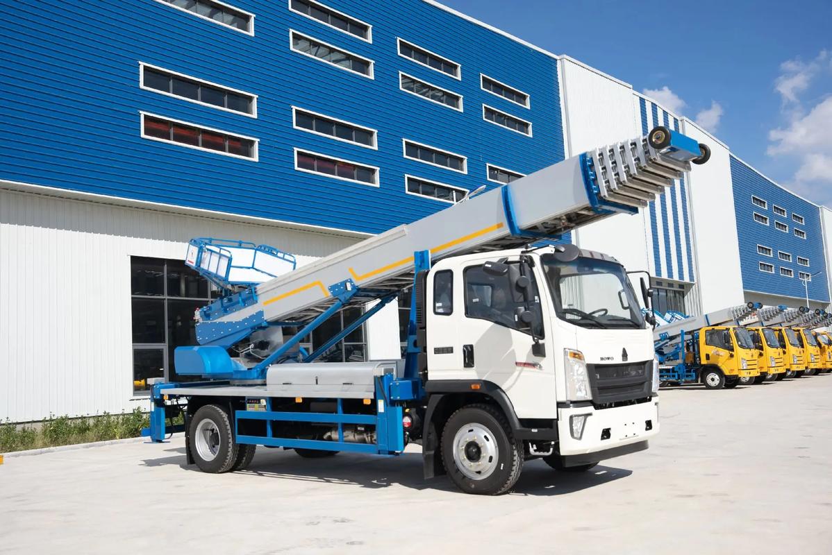 南和县出租云梯车高空作业车 建筑垃圾搬运